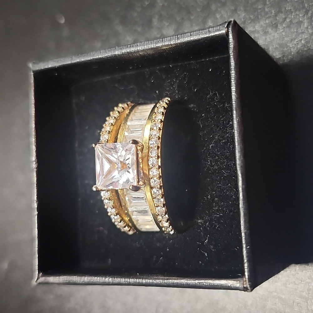 Elegant Gold and Silver Women's Ring size 10 - Picture 3 of 5